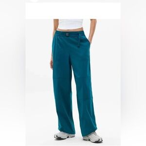 NWT Athleta Highland Utility Pants Women’s Medium Coastal Teal